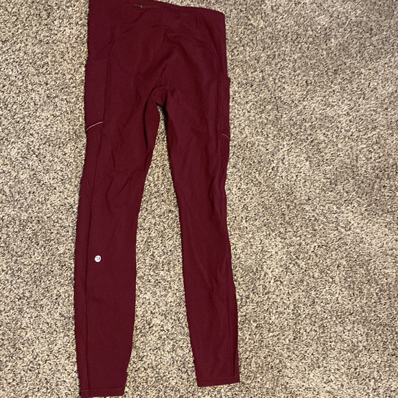 Lululemon Swift speed 28’ leggings - Picture 3 of 7